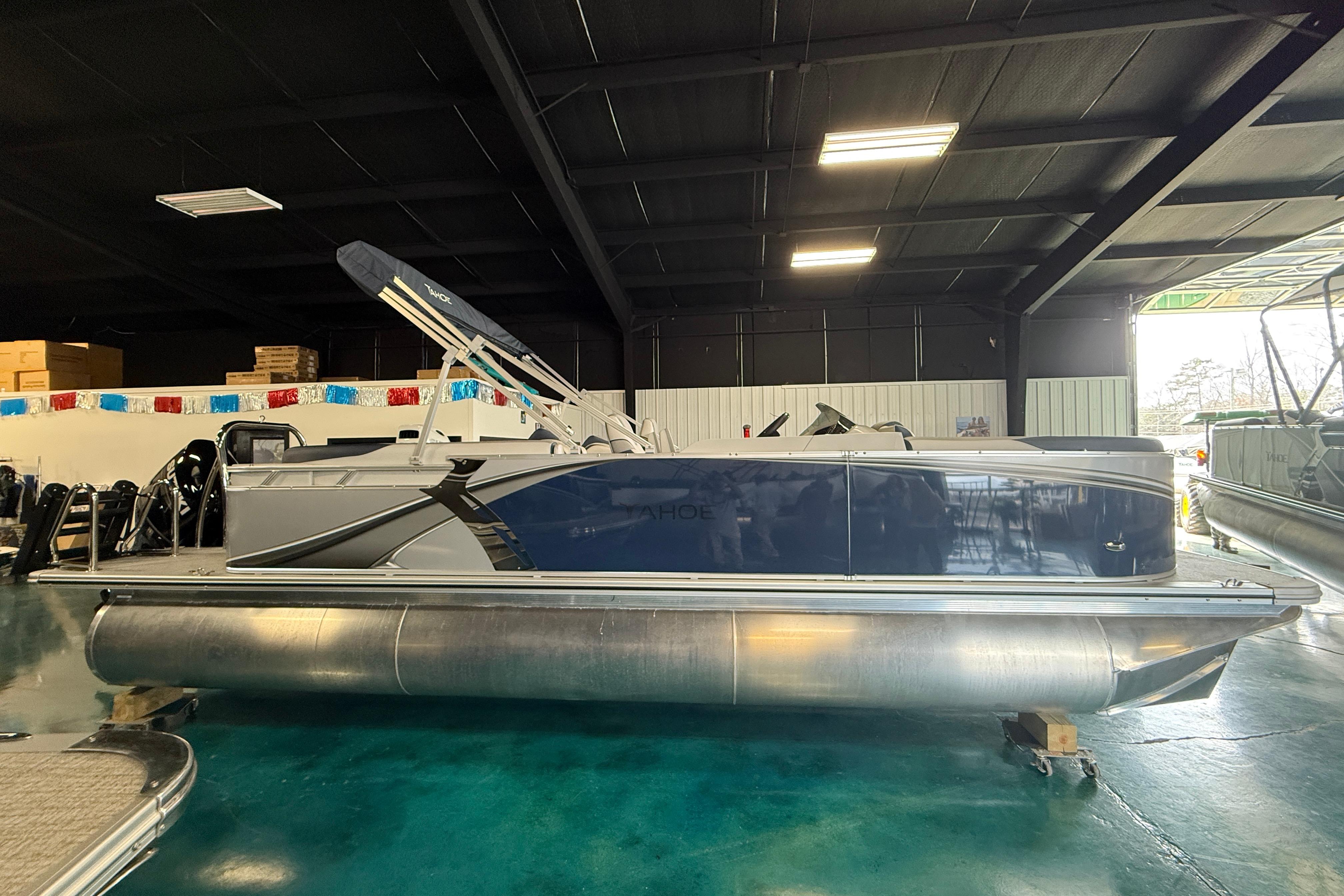 2026 Tahoe Pontoon LTZ Quad Lounger