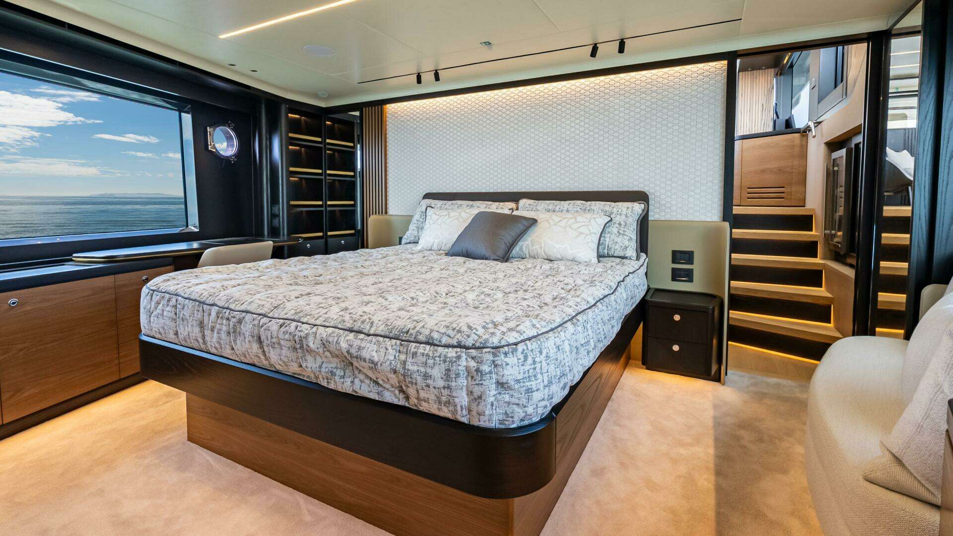 2025 Absolute Navetta 64 - Image 36
