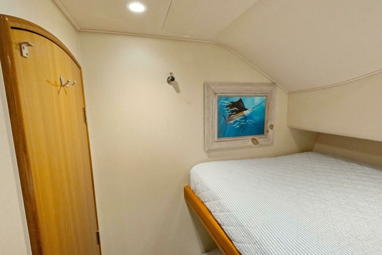 2015 Viking 52 OPEN - Image 41