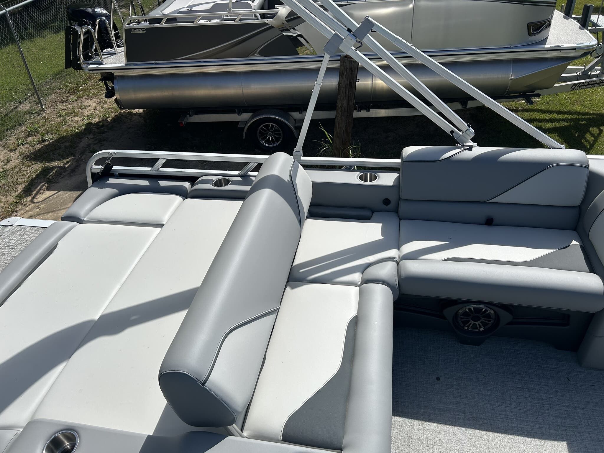 2026 Tahoe Pontoon Boats Sport 85 23 VERASTILE REAR BENCH-140HP - 9