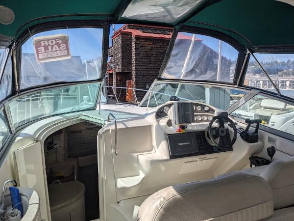 2000 Monterey 322 Cruiser - 3