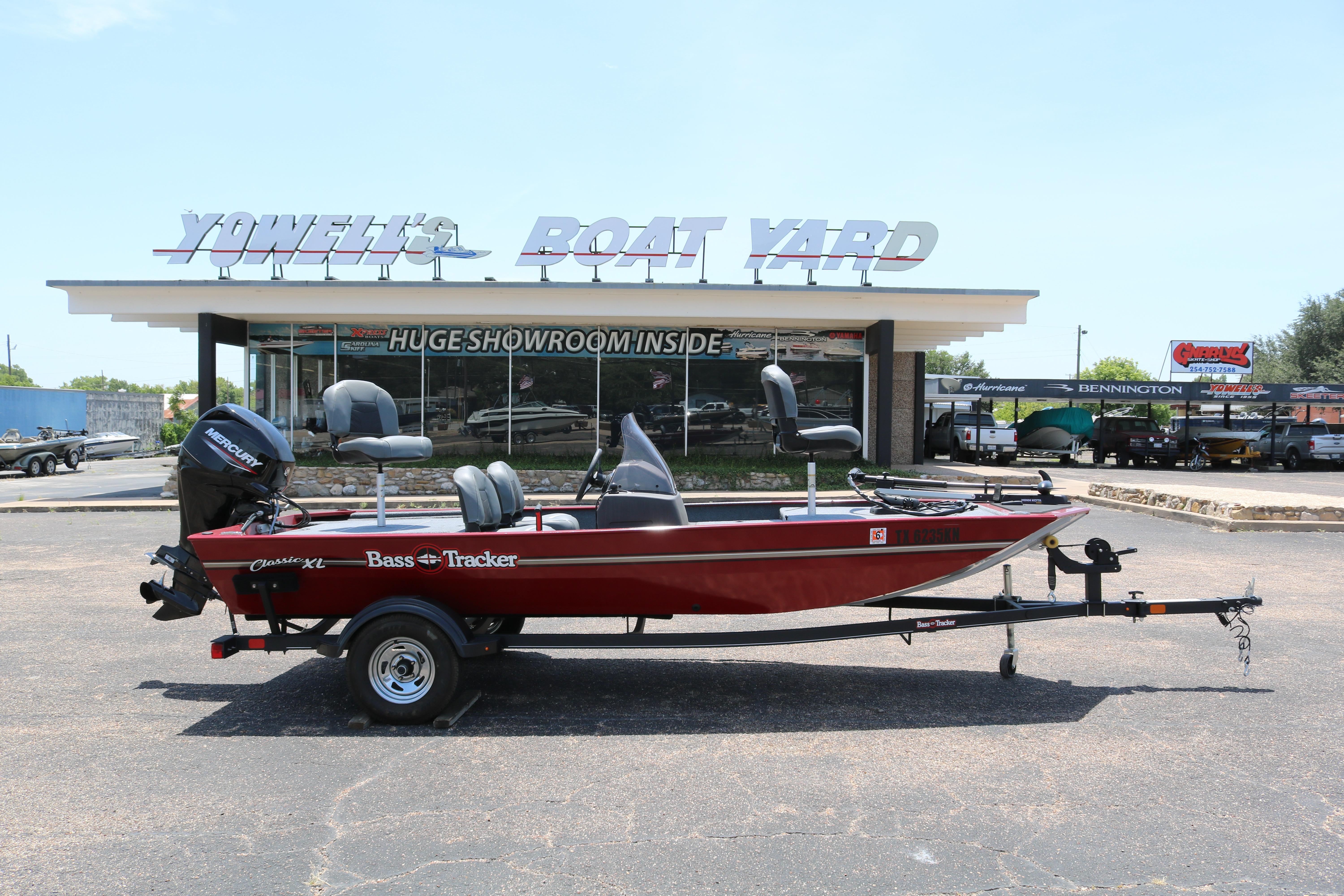 2021 Tracker Bass Tracker Classic XL