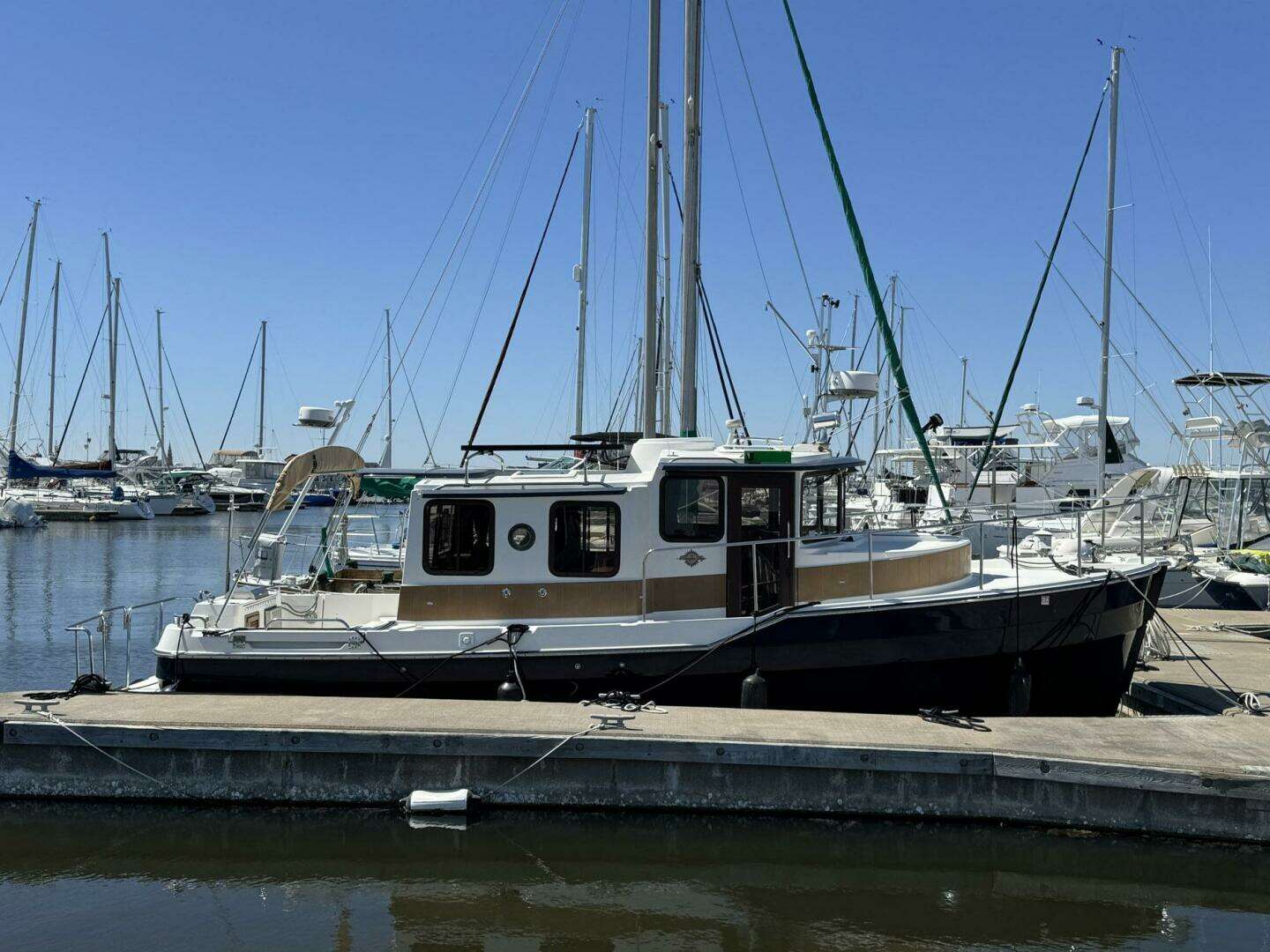 2012 Ranger Tugs R-29 - Image 3