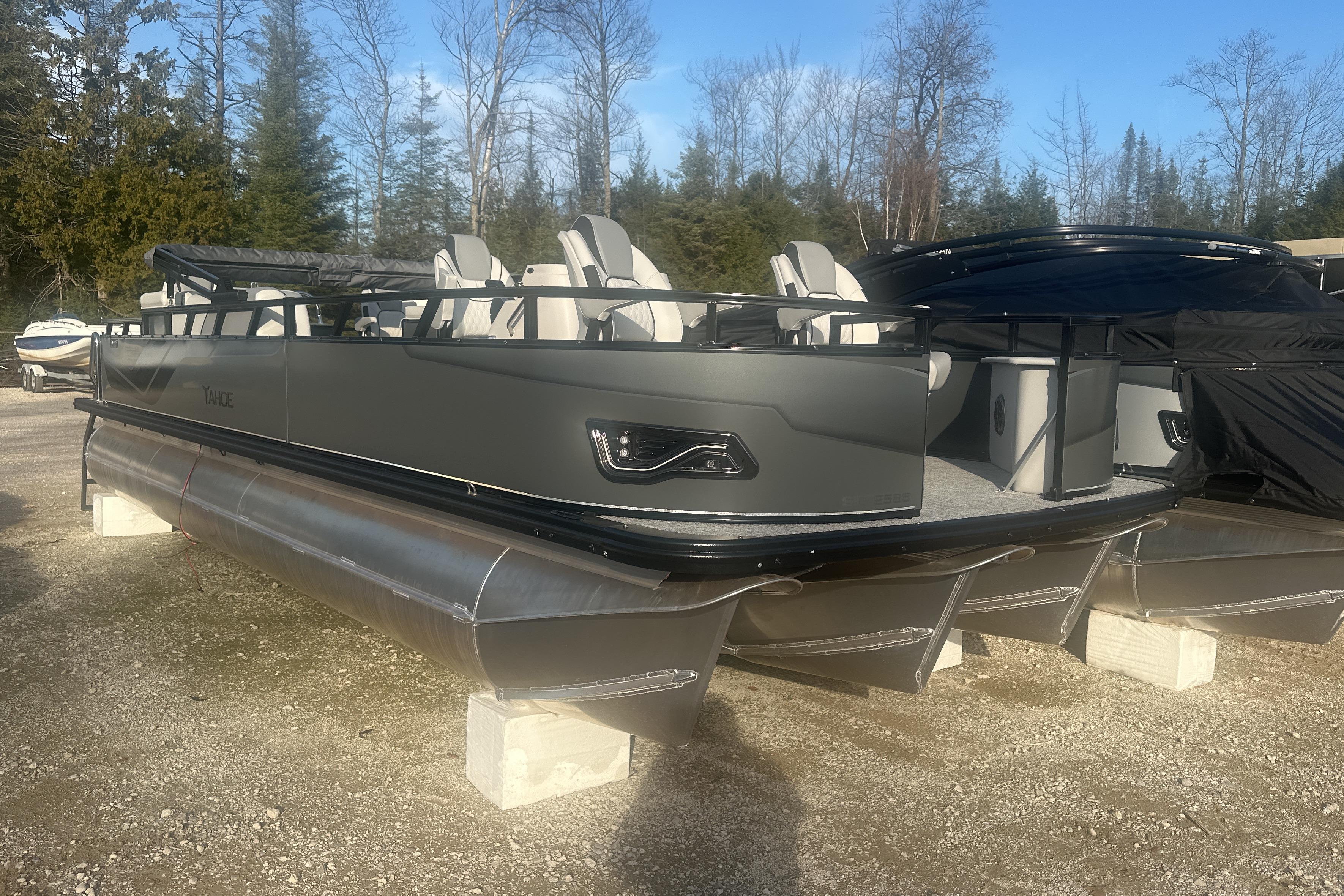 2026 Tahoe Pontoon Sport Fish