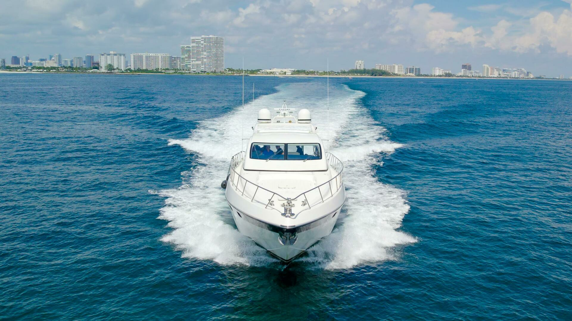 2001 Mangusta 72 - Image 14
