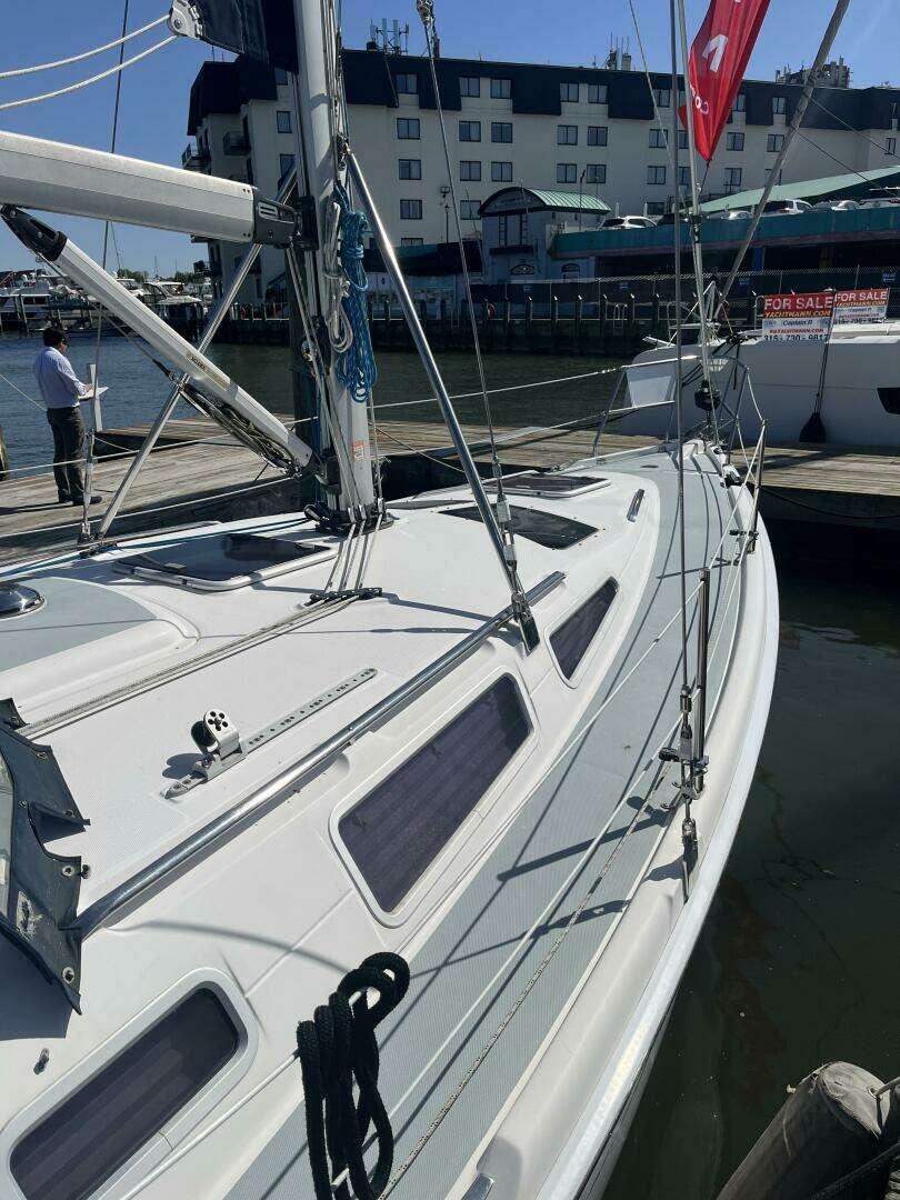2003 Hunter 356 - Image 38
