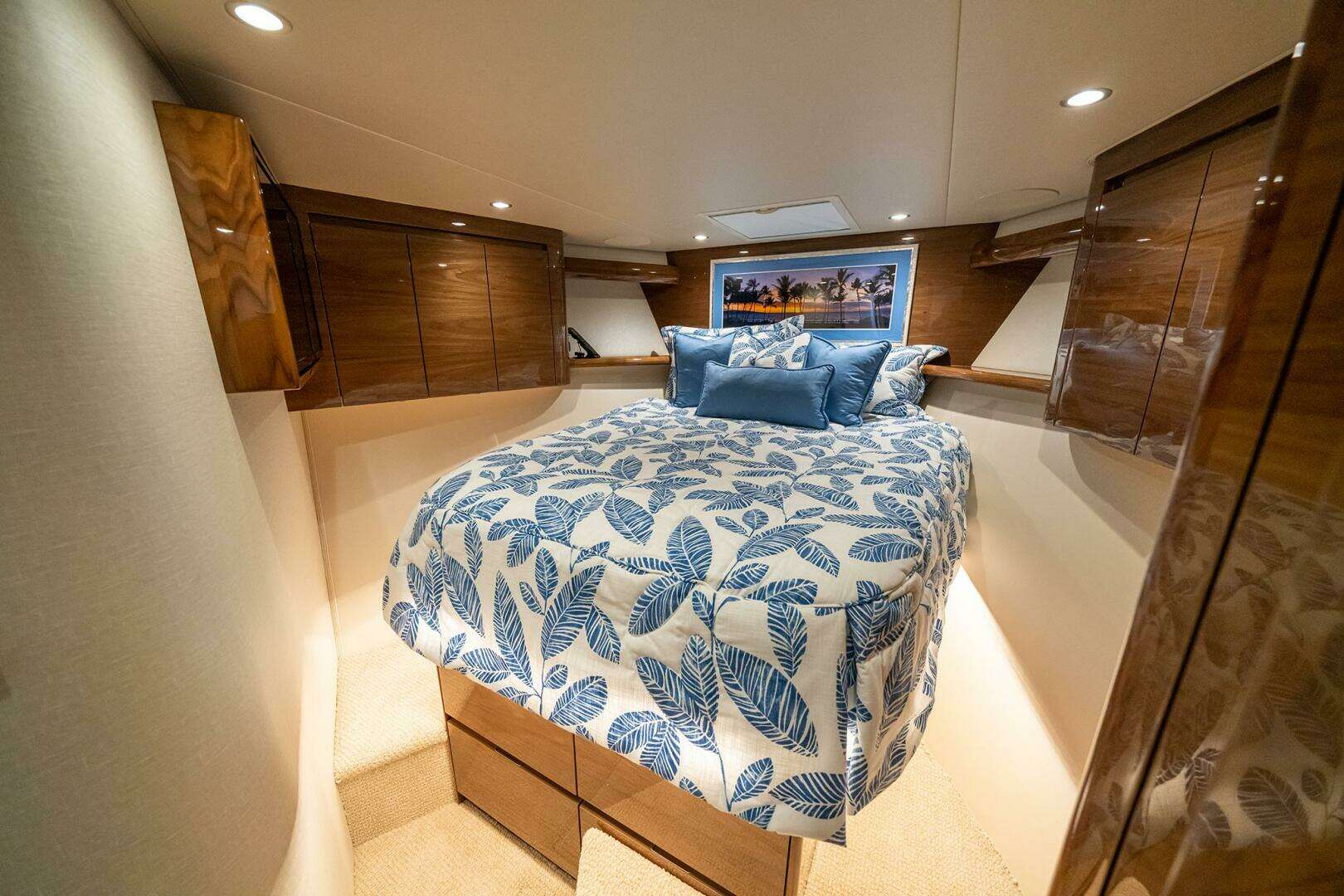 2026 Viking 54 Sport Coupe - Image 5