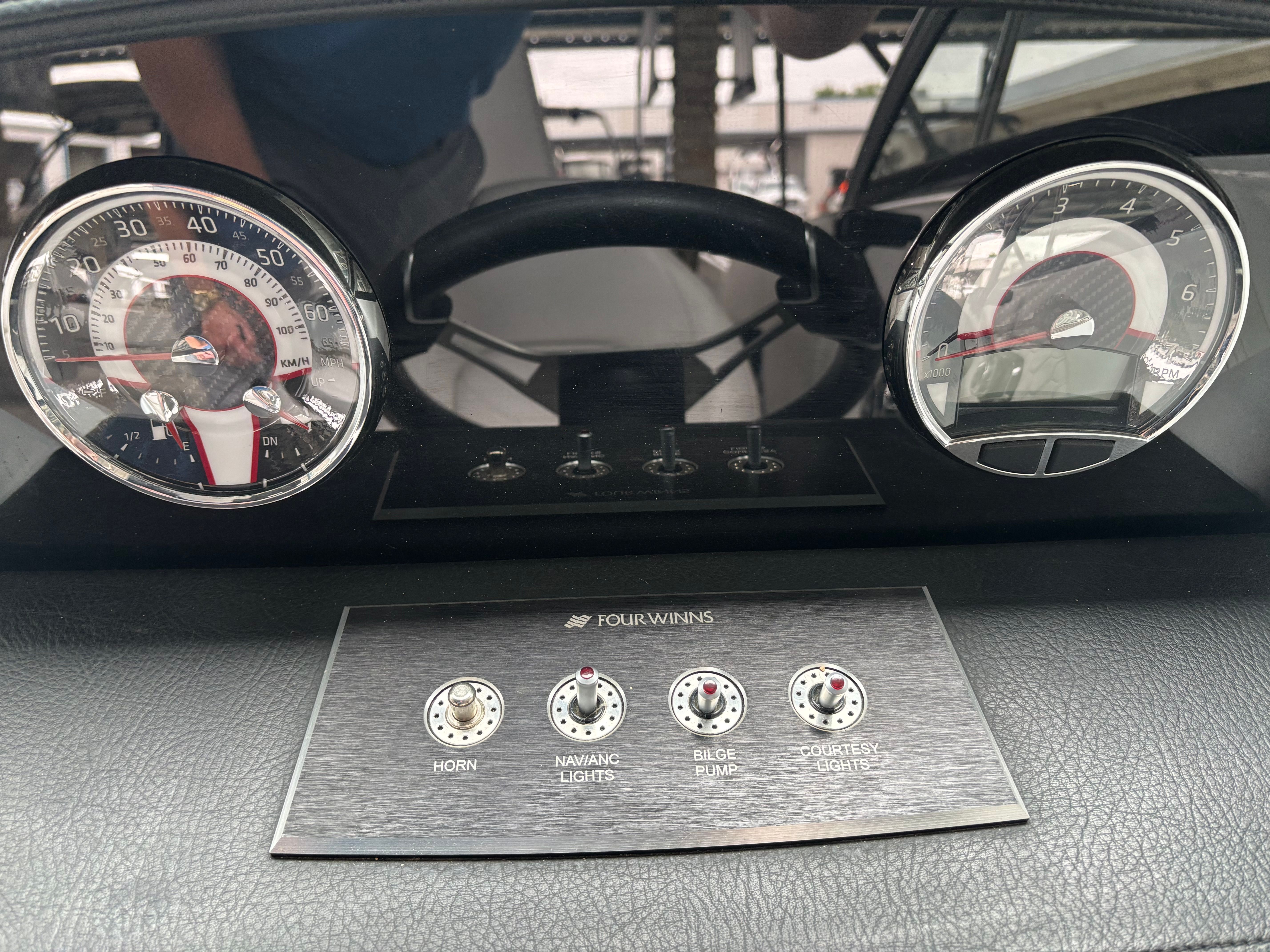 2023 FOUR WINNS H1 - Image 22