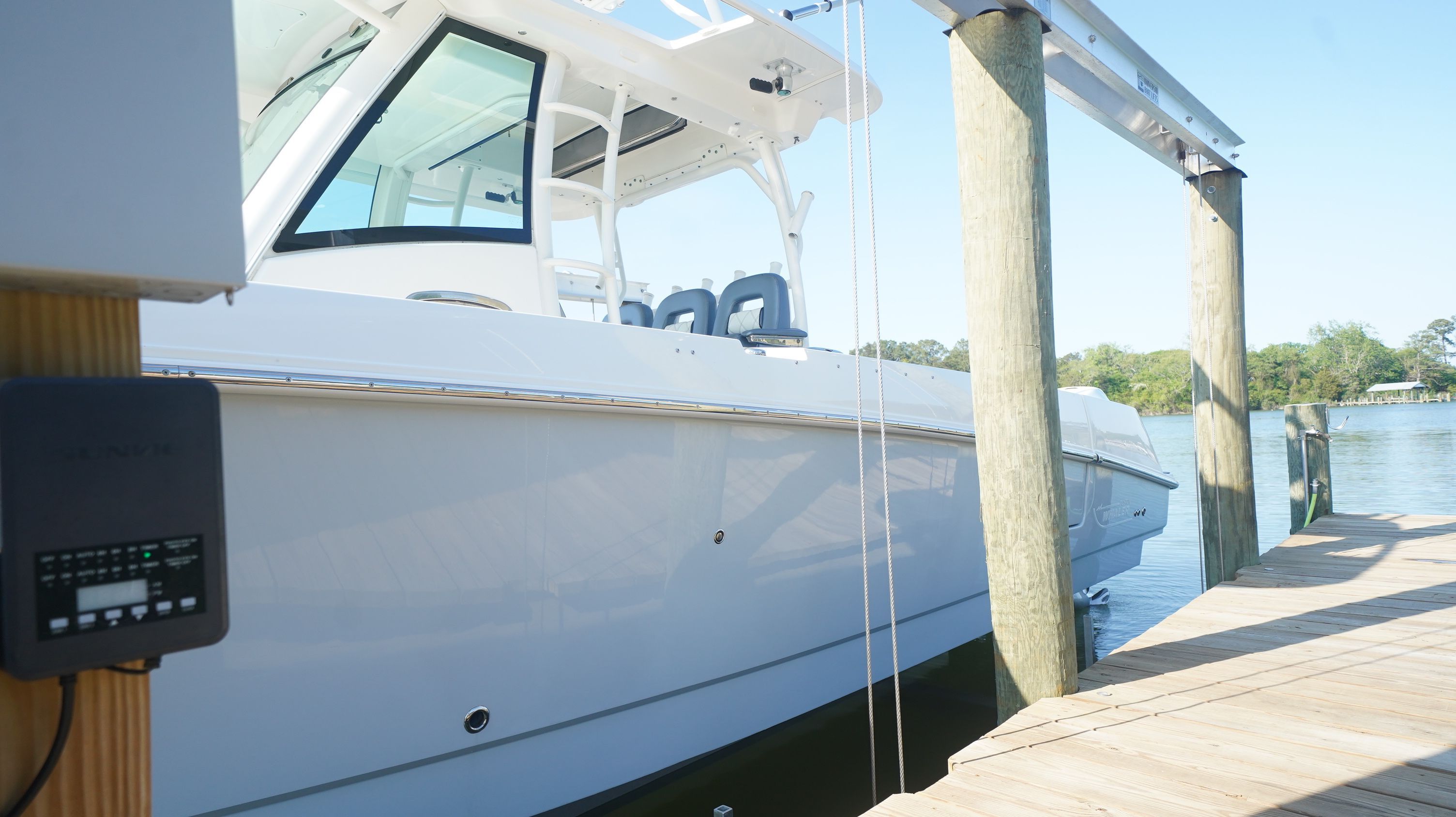 2013 Boston Whaler 350 Outrage - 157