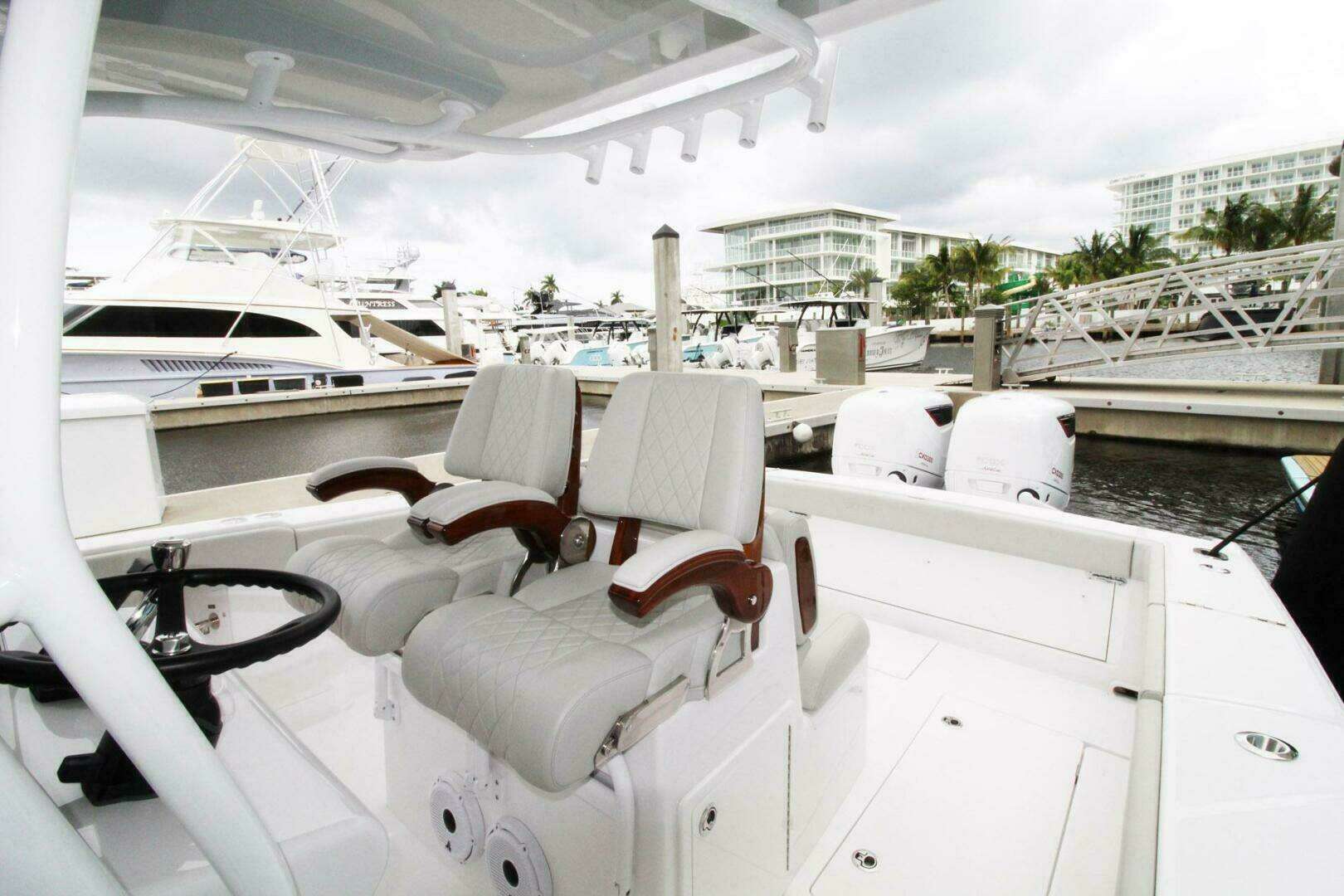 2024 Jupiter 34 HFS - Image 10