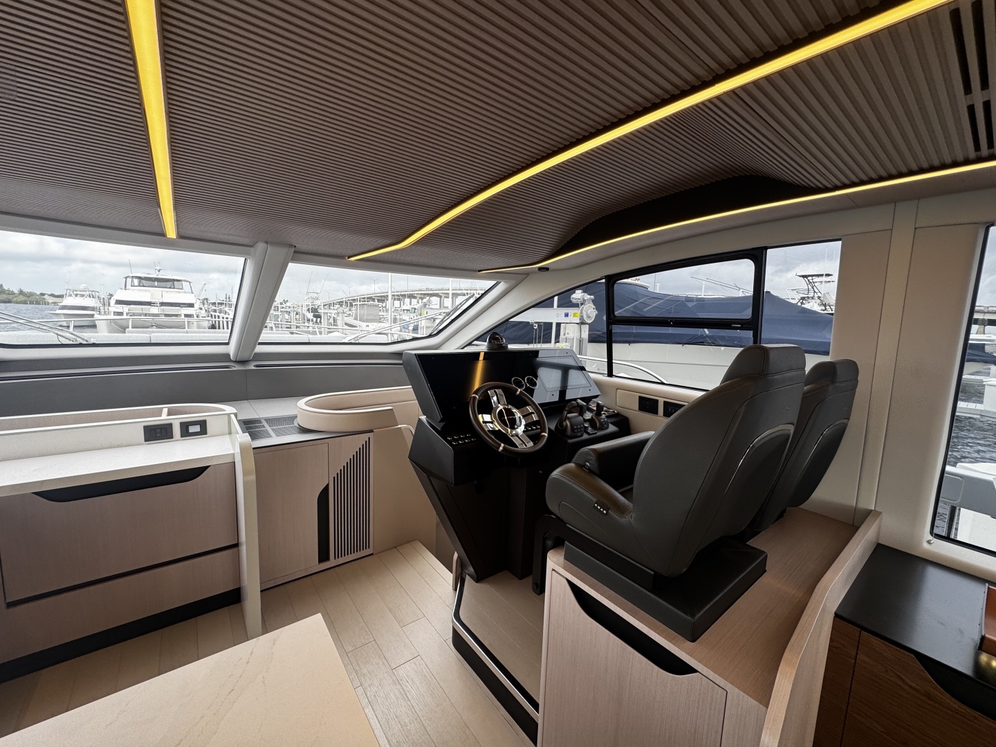 2026 Azimut S7 - Image 19