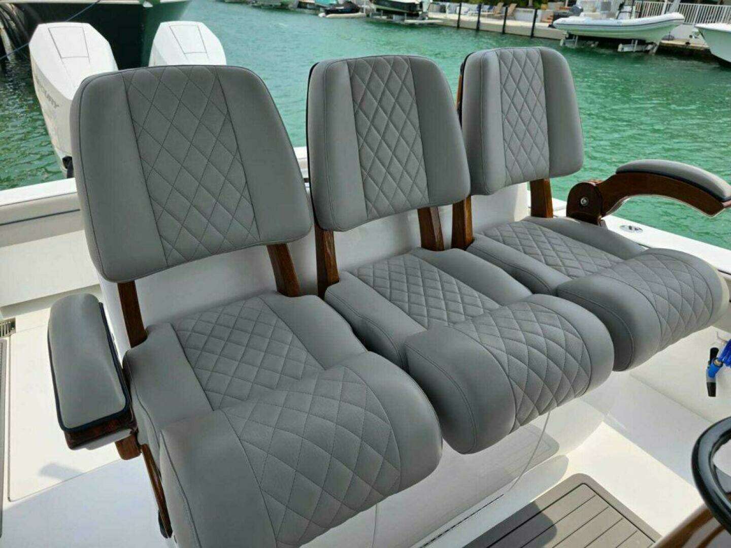 2023 Valhalla Boatworks V-33 - Image 16