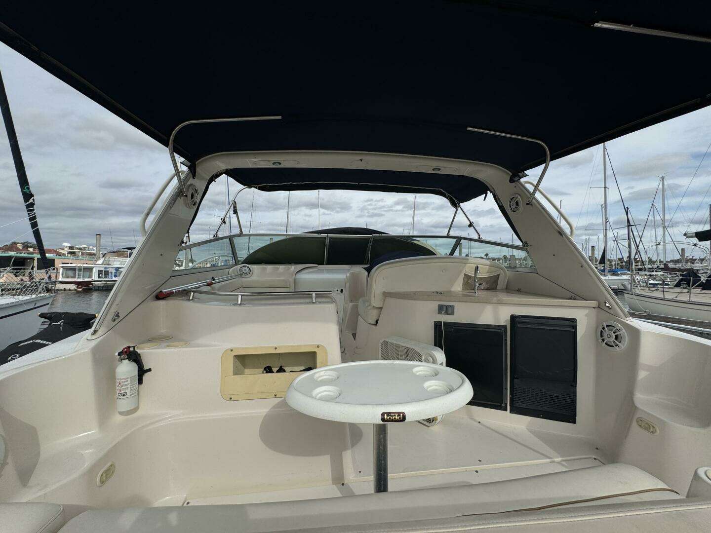 2002 Rinker 342 Fiesta Vee - Image 25