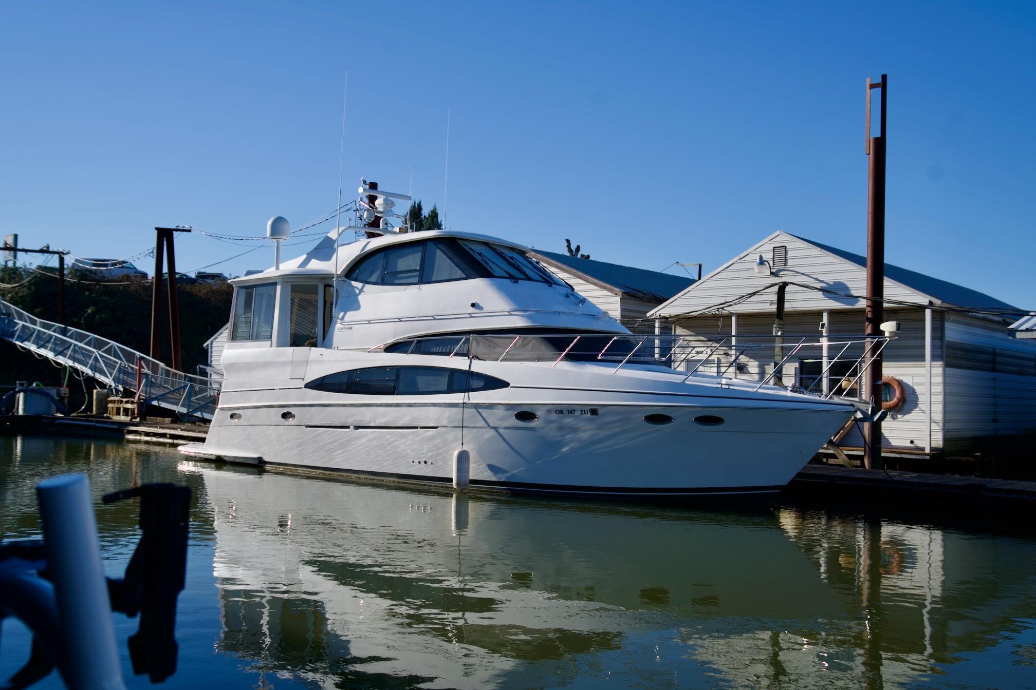 2000 Carver 506 Motor Yacht