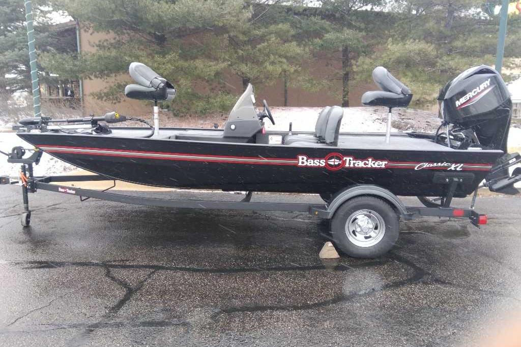 2026 Tracker Bass Tracker Classic XL