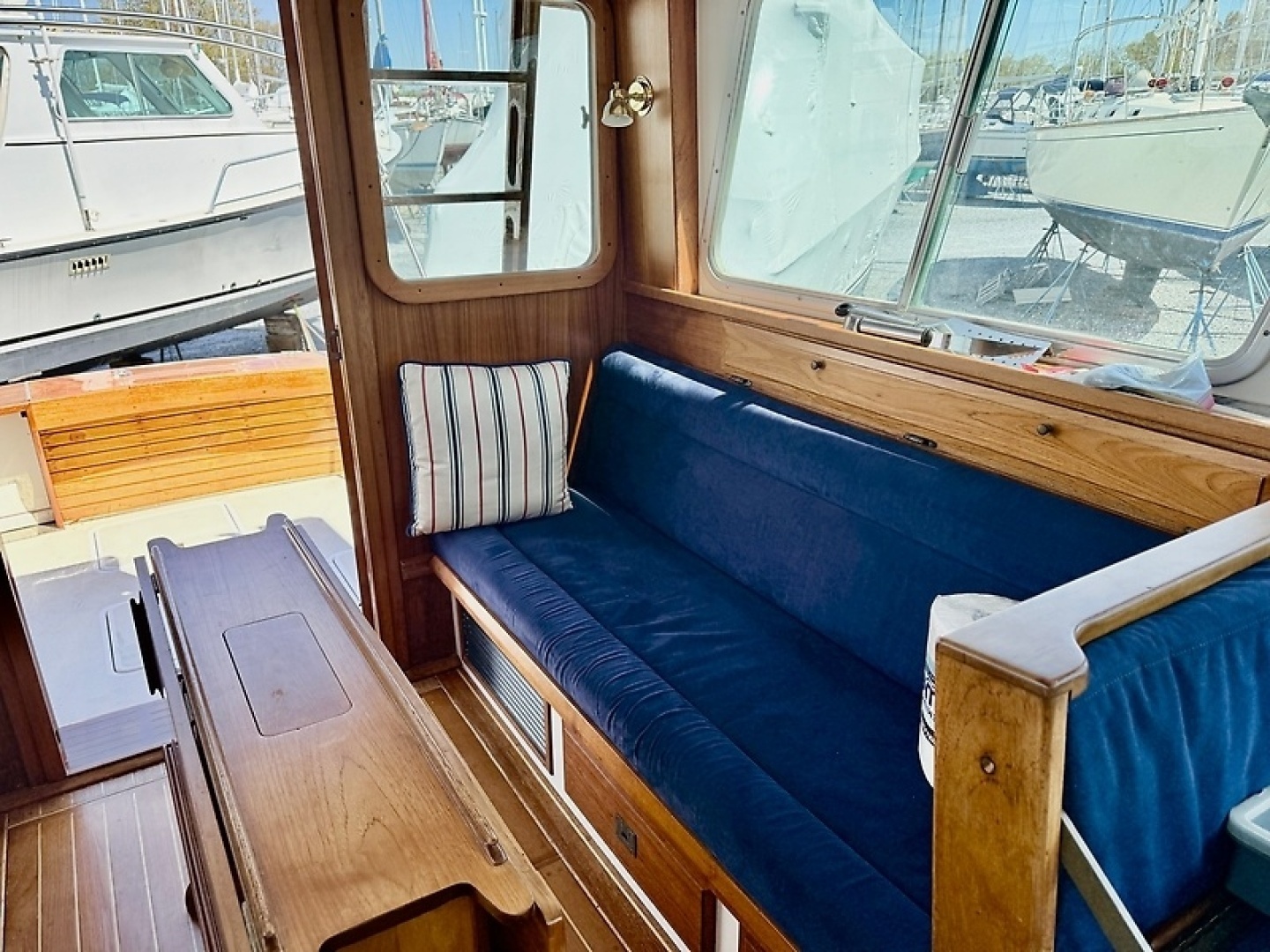1993 Shannon Custom Downeast 36 - Image 10