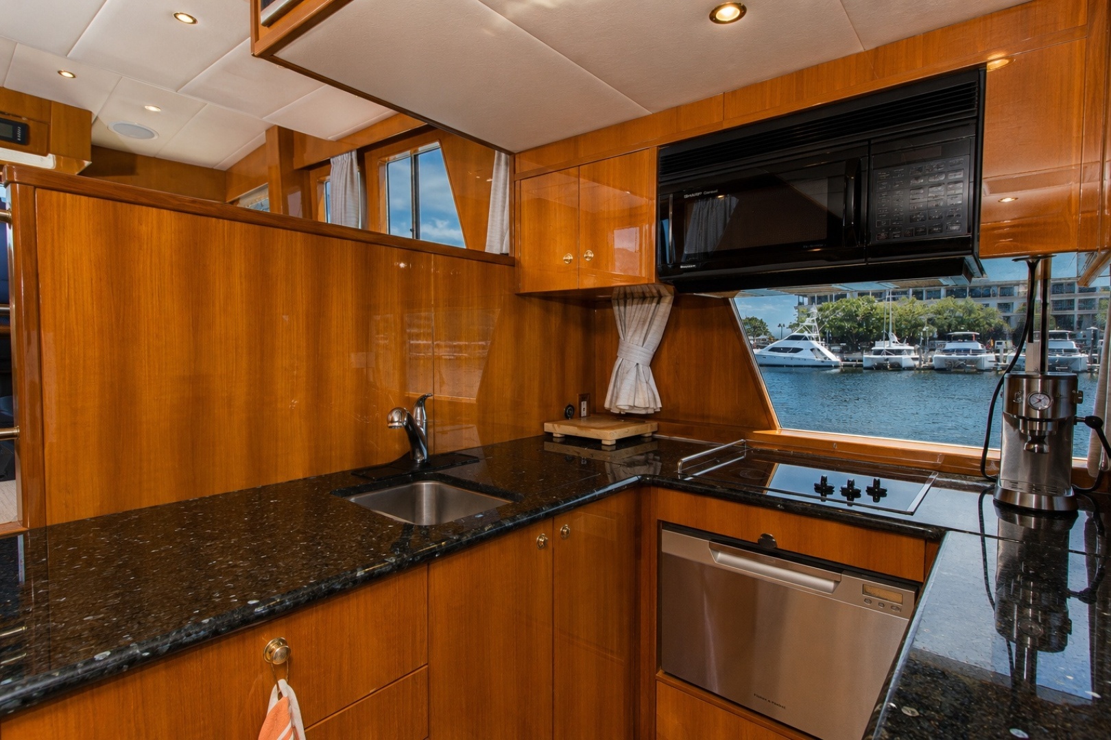 2003 Jefferson 57 Pilothouse - Image 48