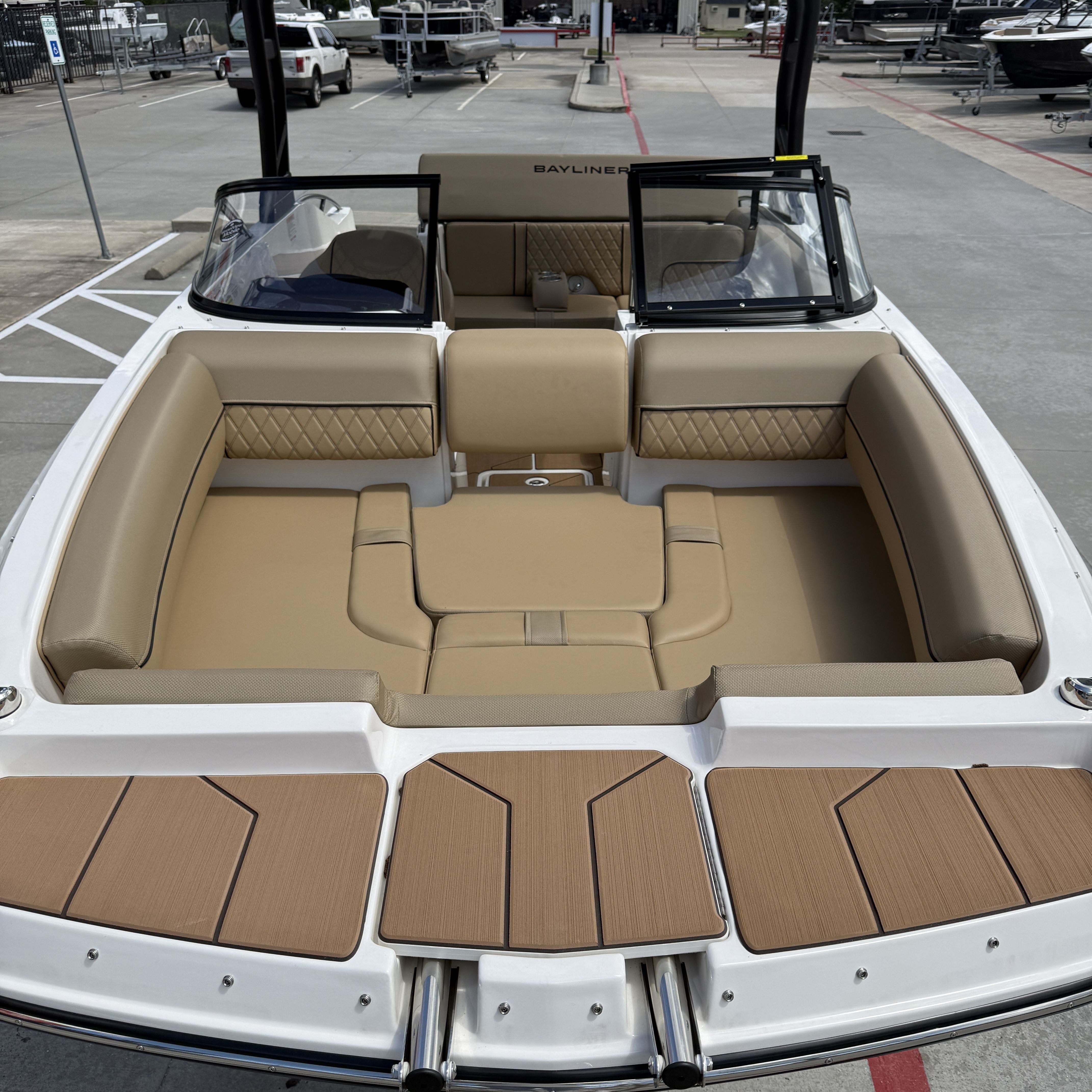 2025 Bayliner D20I - 11