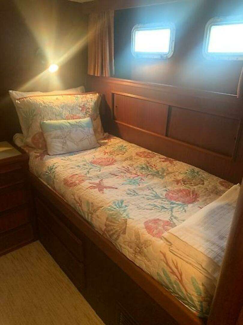 1984 Hatteras 53 - Image 44