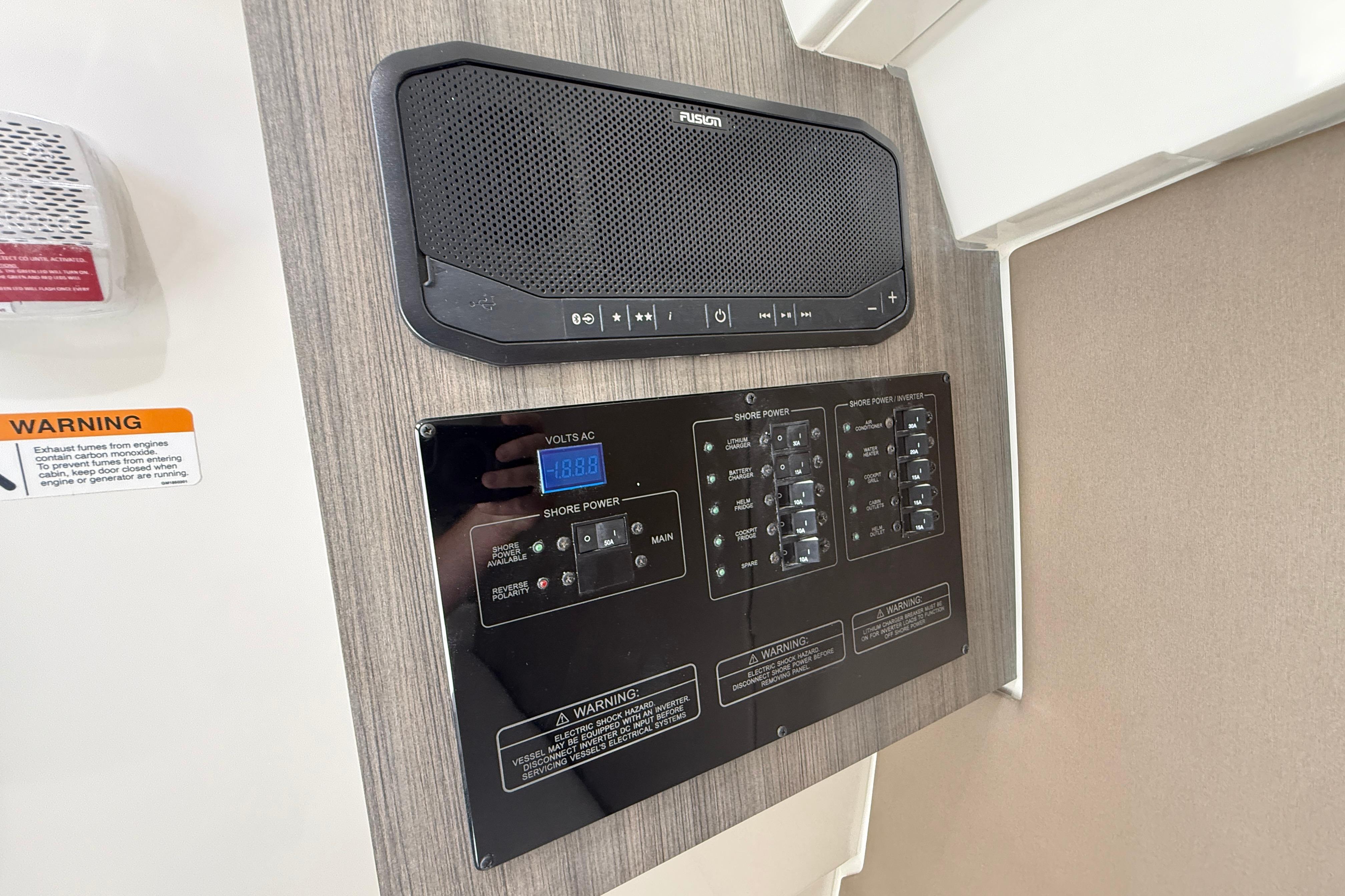 Control panel and speaker system on 2026 World Cat 400 DC-X Island boat.