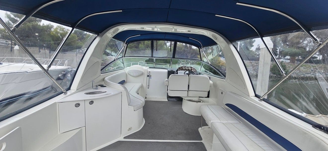 2005 Bayliner 325 - 12