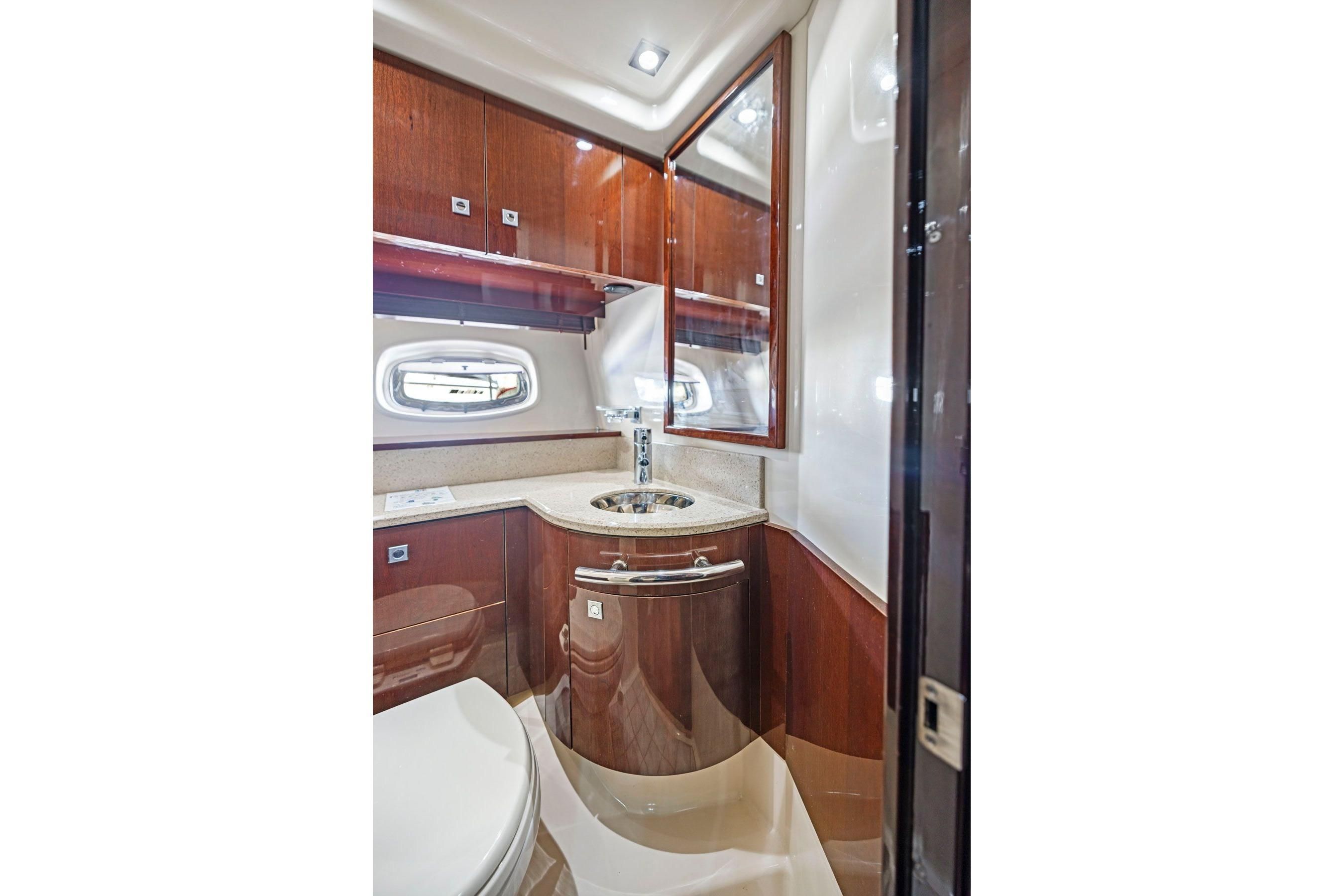 2009 Sea Ray Sundancer 470 - 24