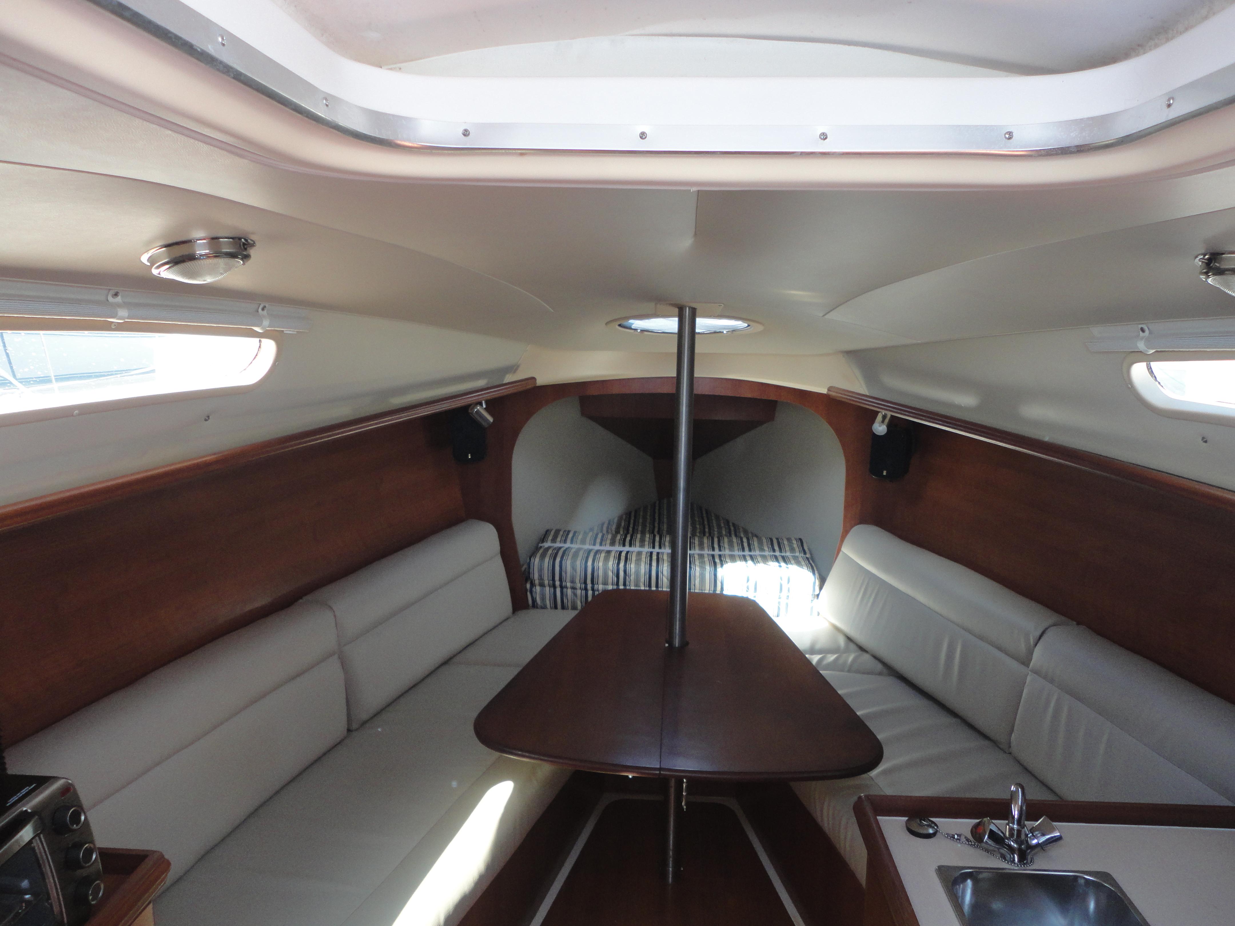 2013 Marlow-Hunter Hunter 27 - 37