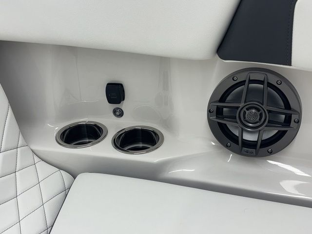 2026 Chaparral 250 OSX - 32