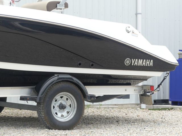 2022 Yamaha Boats 195 FSH Sport - 8
