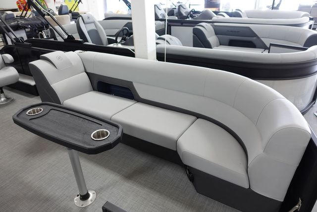2023 Flagship Pontoons Discover Rear Fish D22 RF - 4