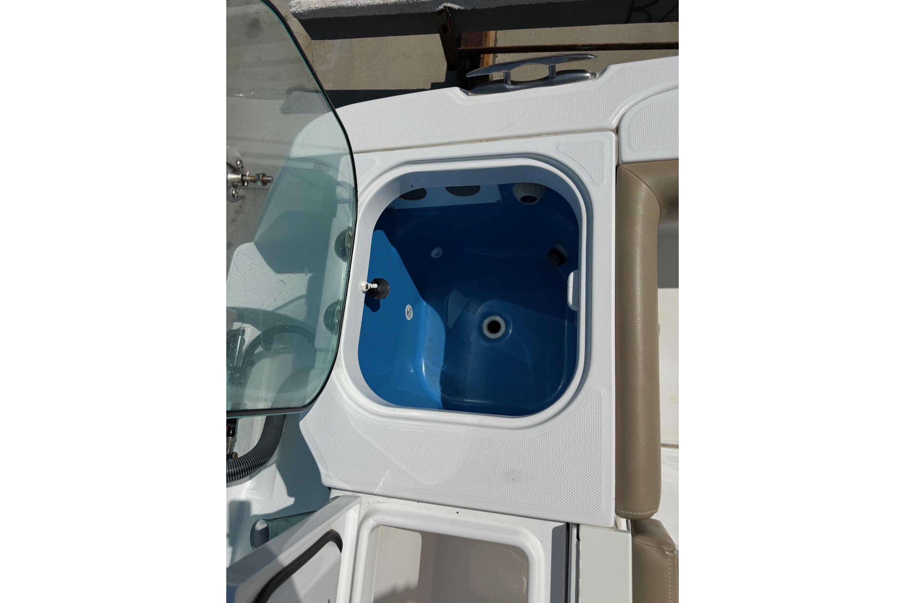 2021 Everglades 365 Center Console