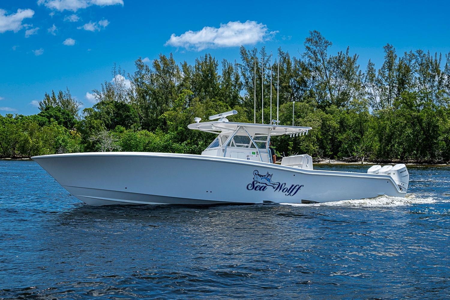 2015 Invincible 42 Open Fisherman