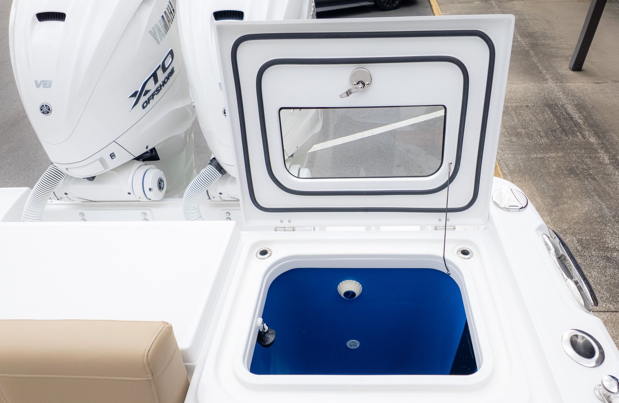 2026 Everglades 335 Center Console - 10
