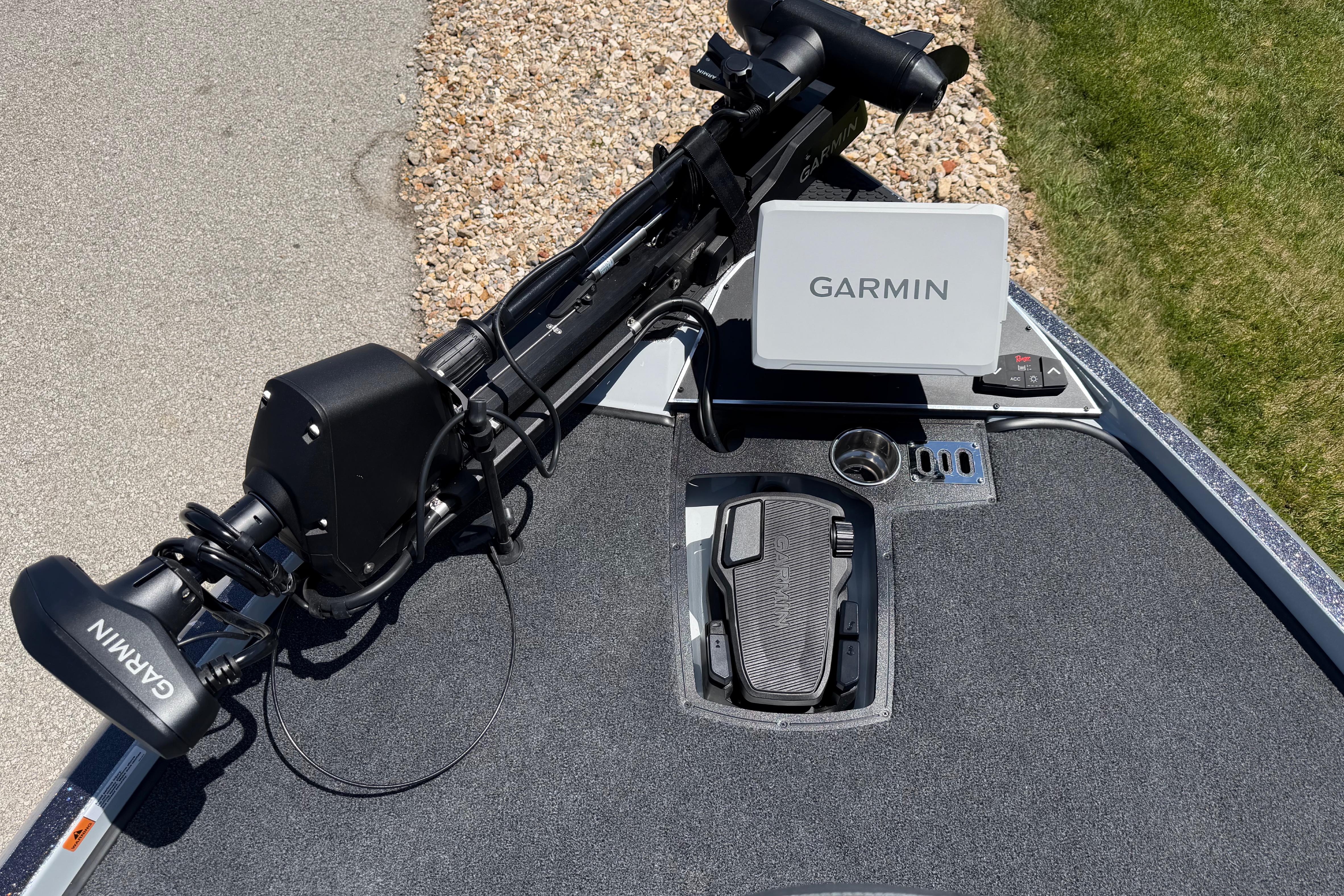 2026 Ranger Z520R boat deck with Garmin electronics and trolling motor.