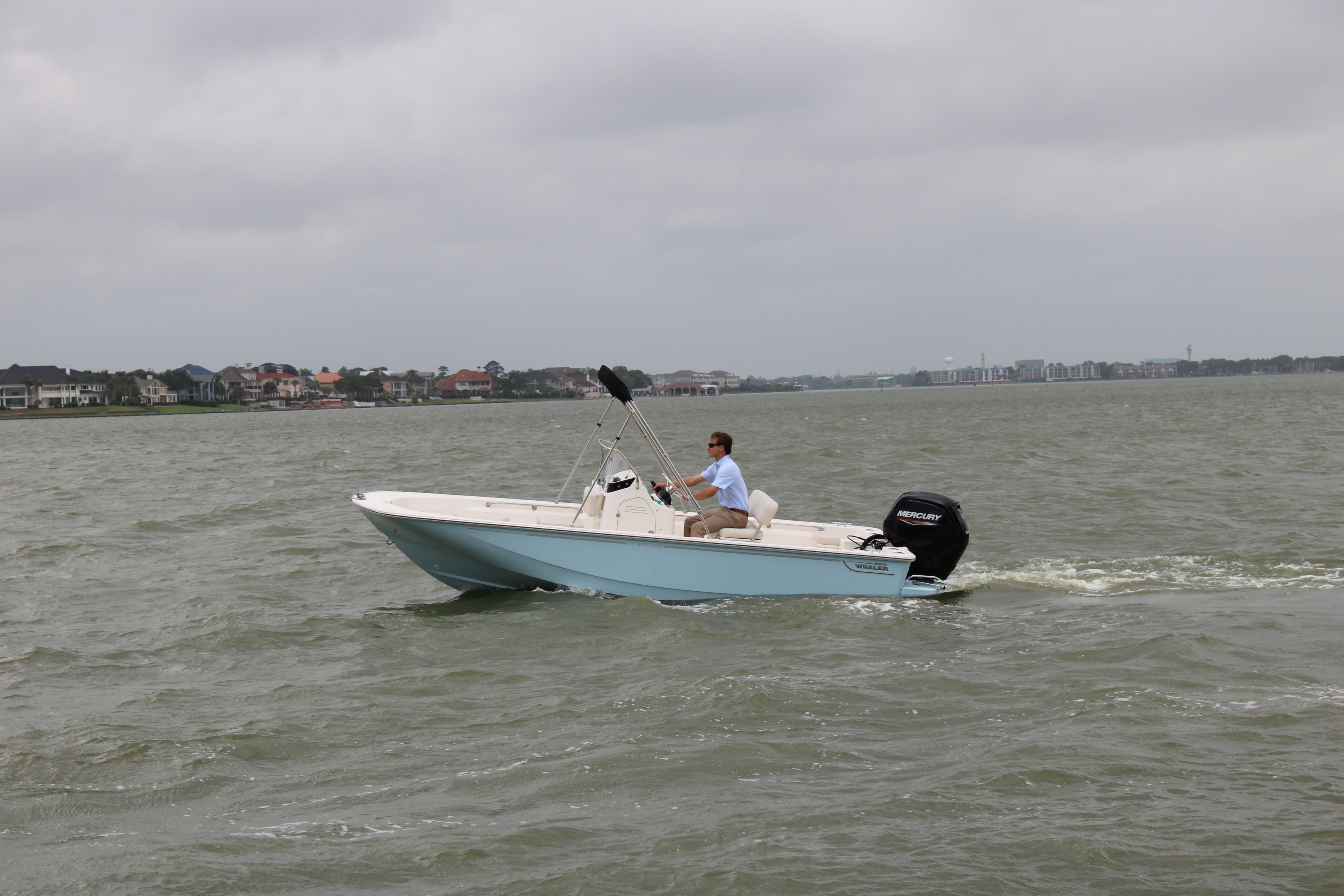 2026 Boston Whaler 170 Montauk