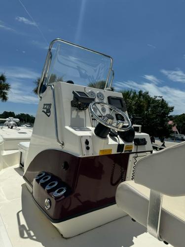 2005 Triton 240 LTS - 2