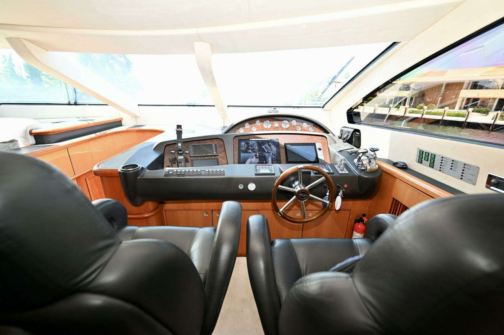 2005 Sunseeker Yacht - Image 19