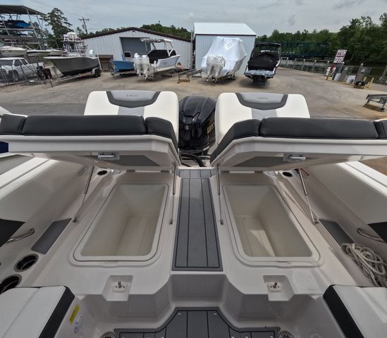 2025 Chaparral OSX 250 - 8