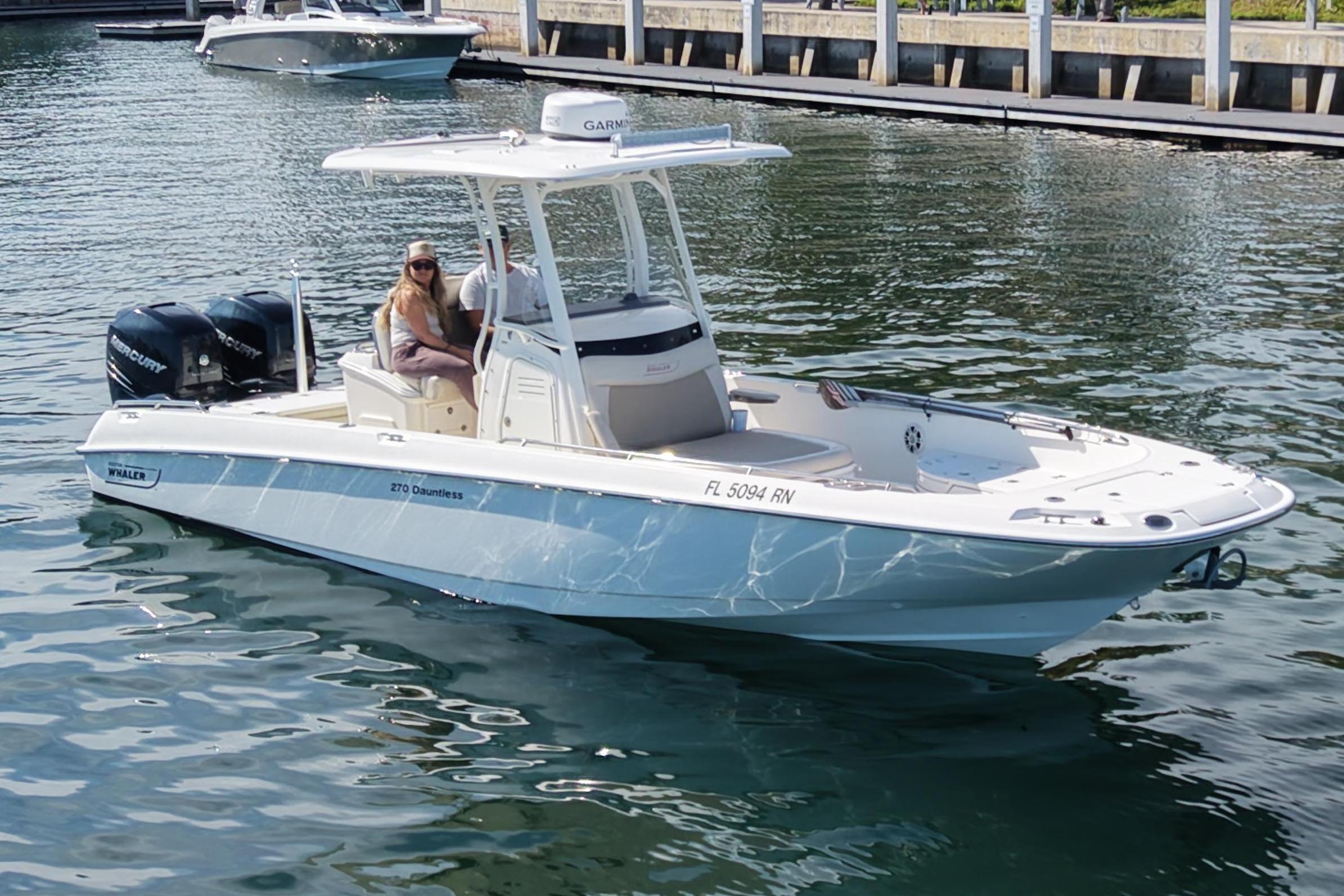 2018 Boston Whaler 270 Dauntless