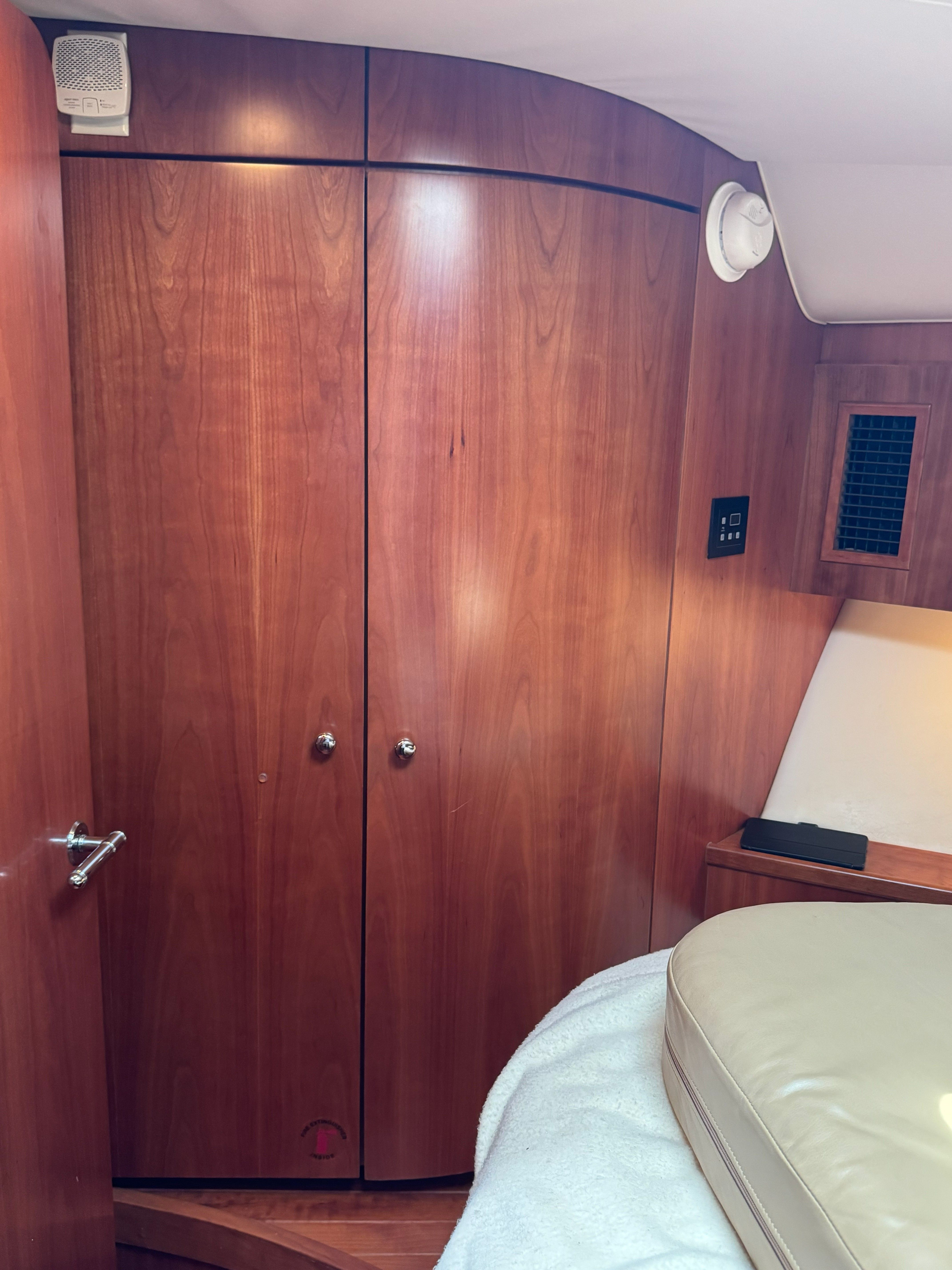 2003 Tiara Yachts 5000 Open - 118