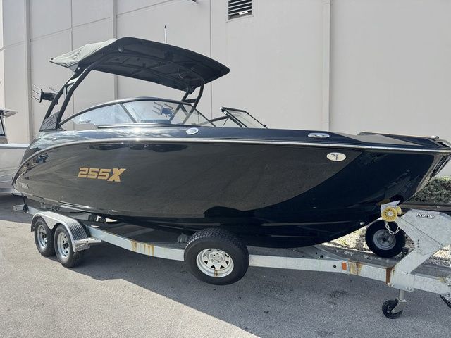 2026 Yamaha Boats 255XD - 2