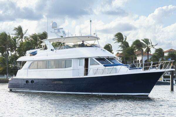 2002 Hatteras CPMY