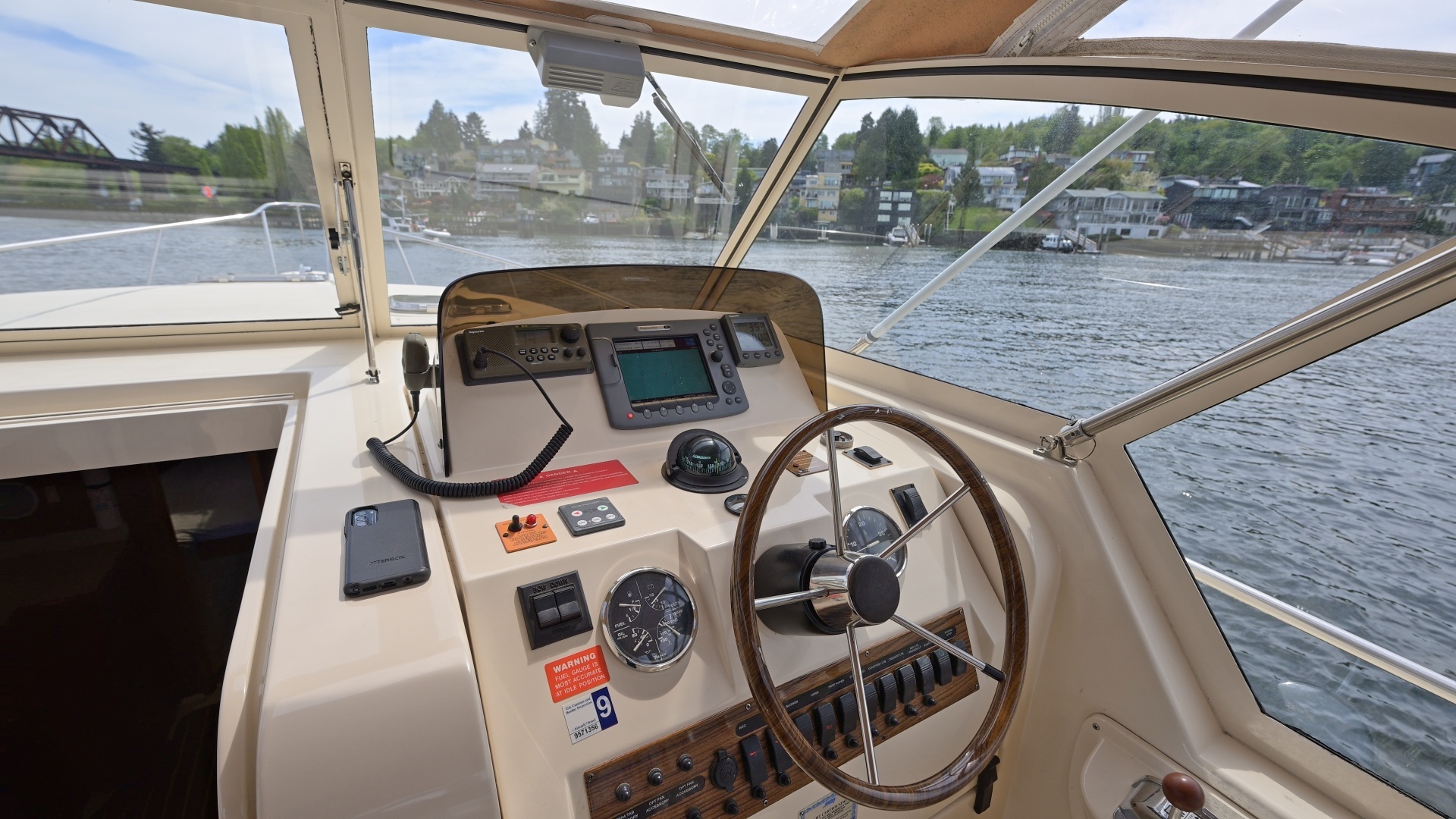 2004 Mainship Pilot 34 - Image 20