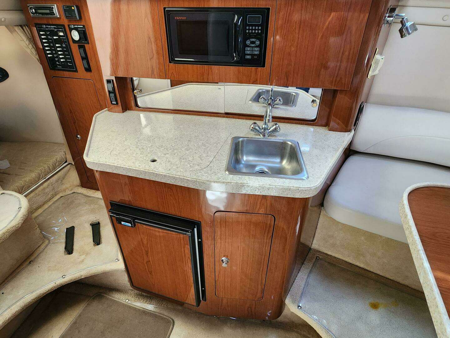 2005 Regal Commodore 2765 - Image 10