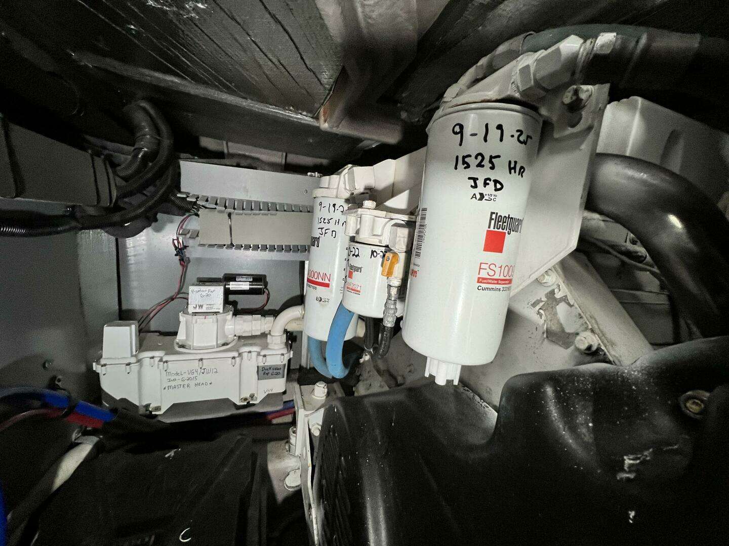 2003 Sea Ray 480 Sedan Bridge - Image 48