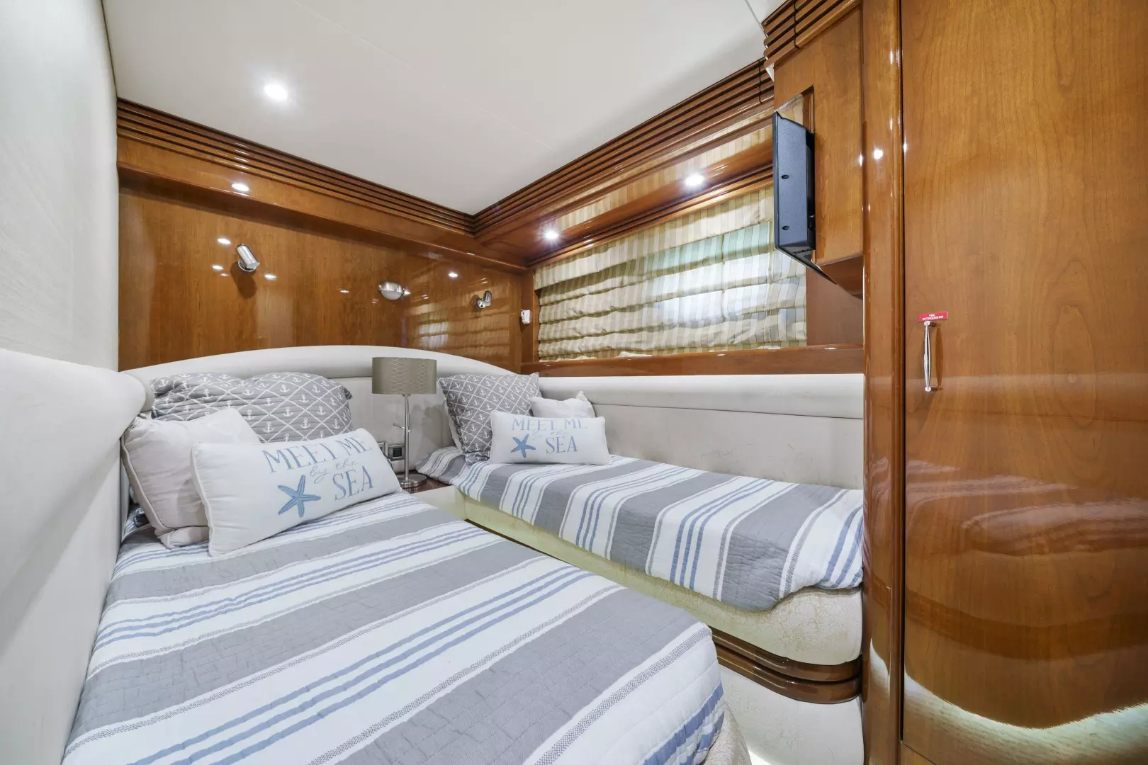 2006 Marquis 65 Pilothouse - Image 34