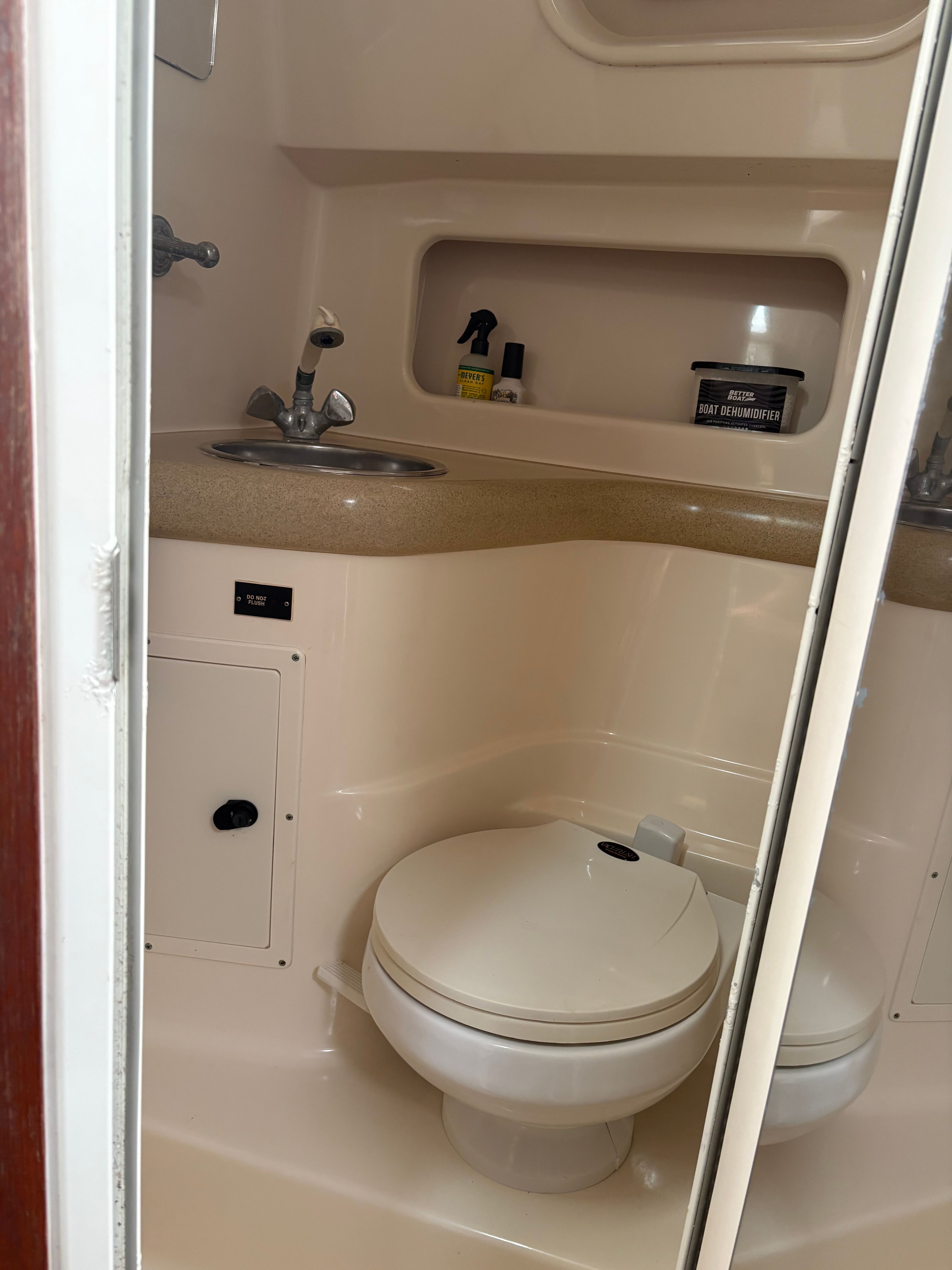 2001 Pursuit 3000 Express - 11