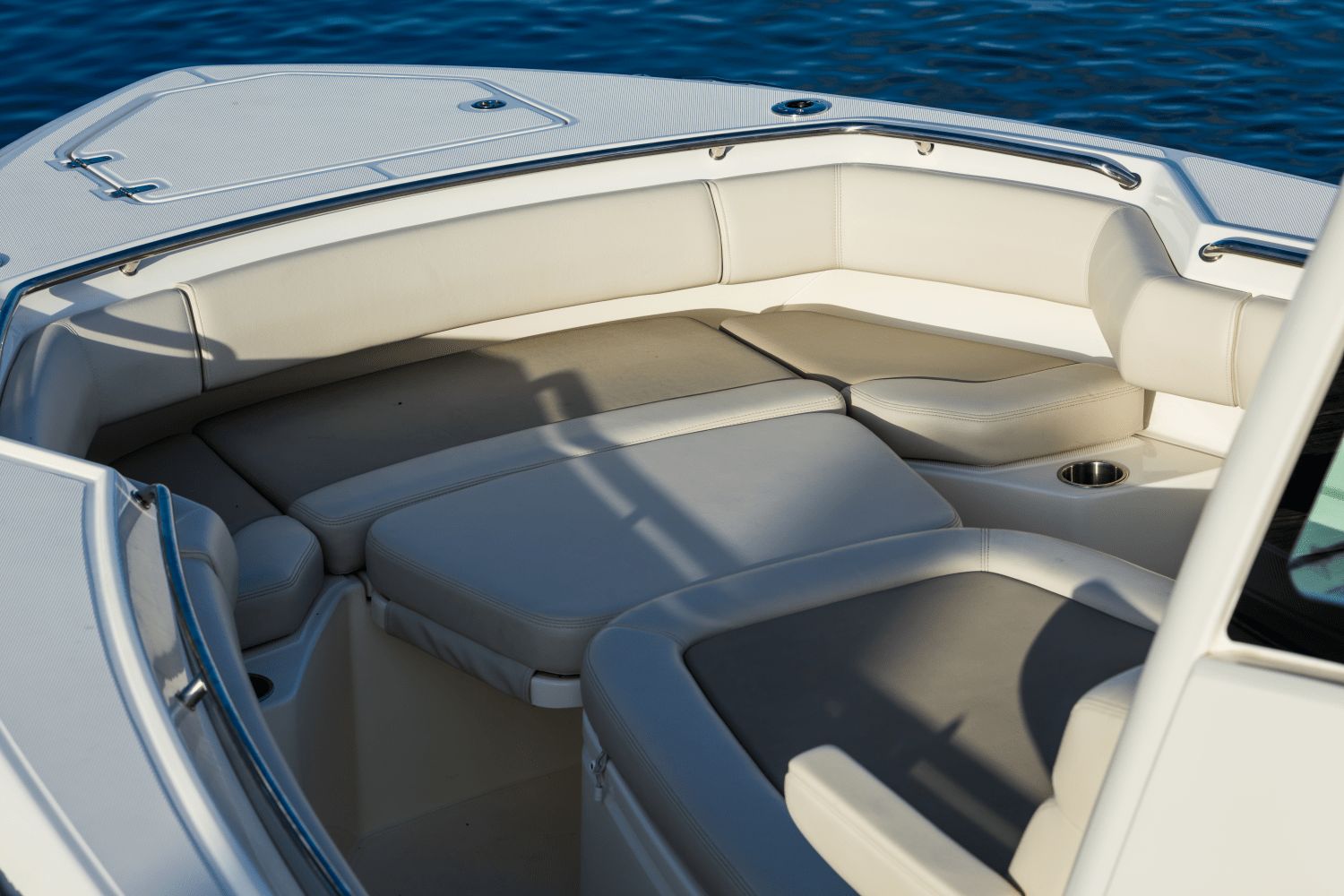 2026 Boston Whaler 280 Outrage - 151