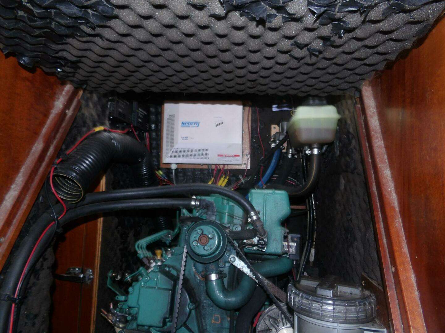 2004 Beneteau 423 - Image 56