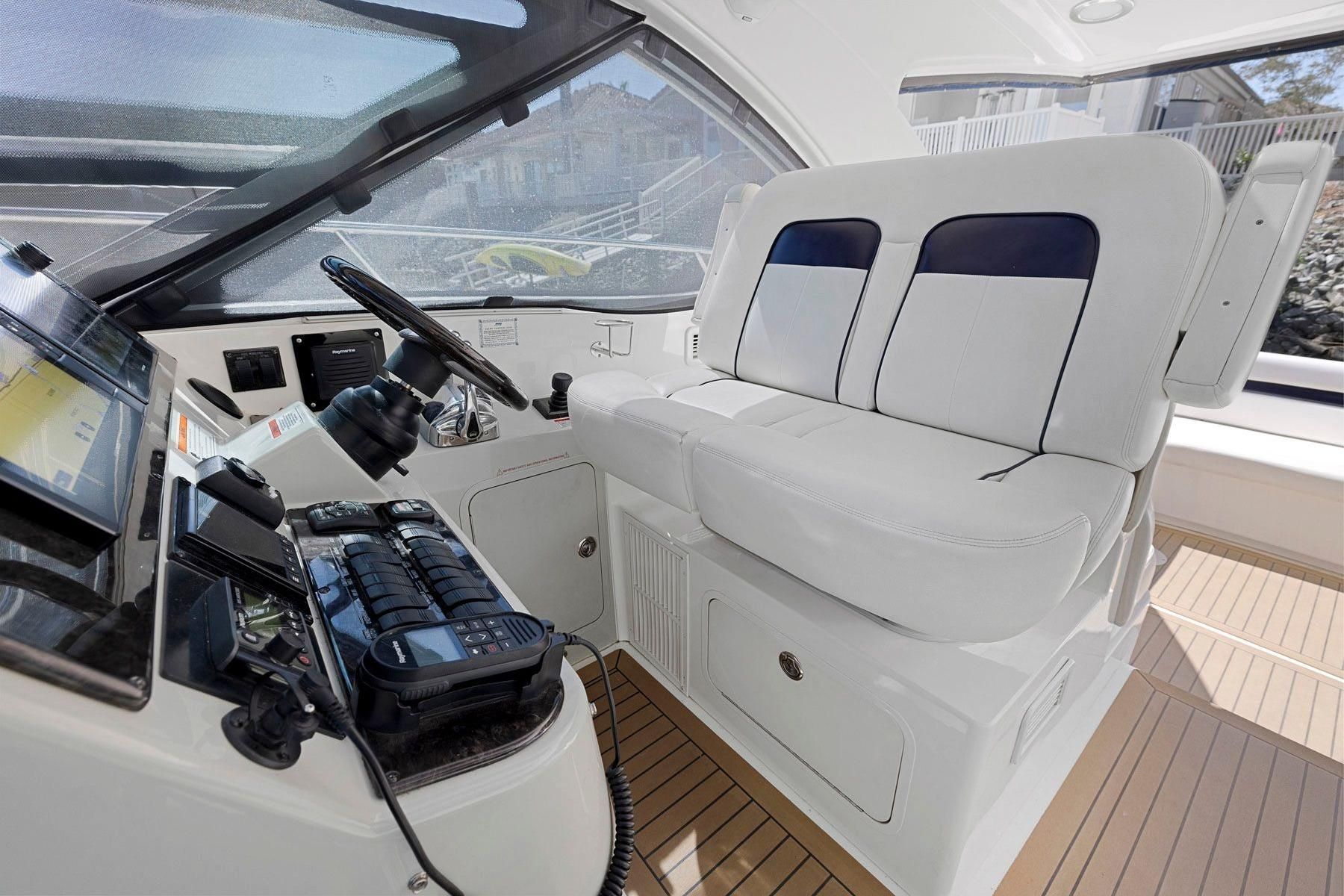 2009 Sea Ray Sundancer 470 - 10
